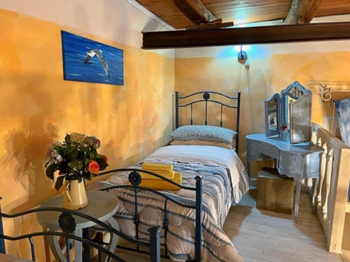 Bella Mbriana Rooms 那不勒斯 外观 照片