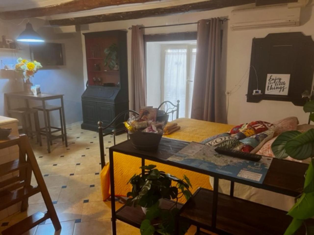 Bella Mbriana Rooms 那不勒斯 外观 照片
