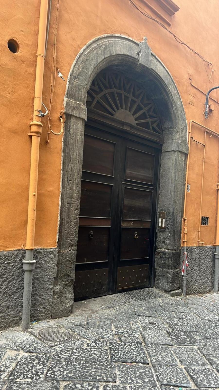 Bella Mbriana Rooms 那不勒斯 外观 照片
